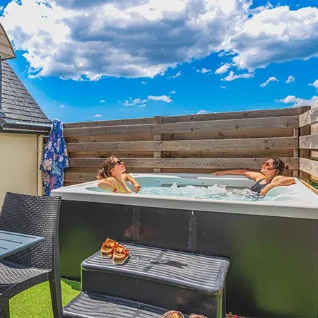 aappartement t deux avec jacuzzi privatif en location dans le finistere sud