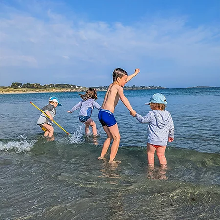 la baignade au rythme des marees dans un camping a cinquante metres de la plage